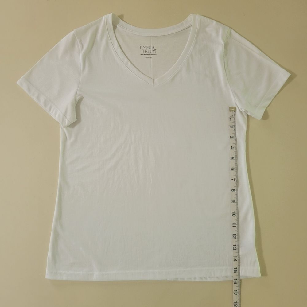Time and Tru Women's Essential Short Sleeve V-Neck T-Shirt - Picture 8 of 12